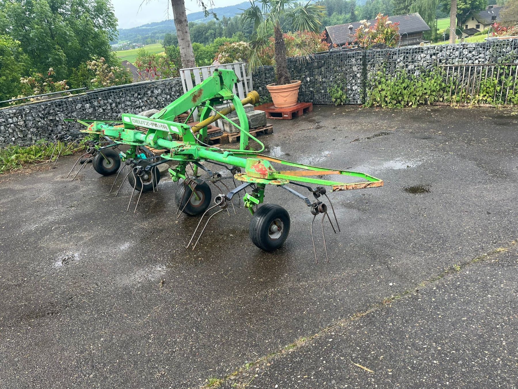 Tutte le macchine: Kreiselheuer Deutz Fahr – Usato da Mönchaltorf venduto da frabuc 1