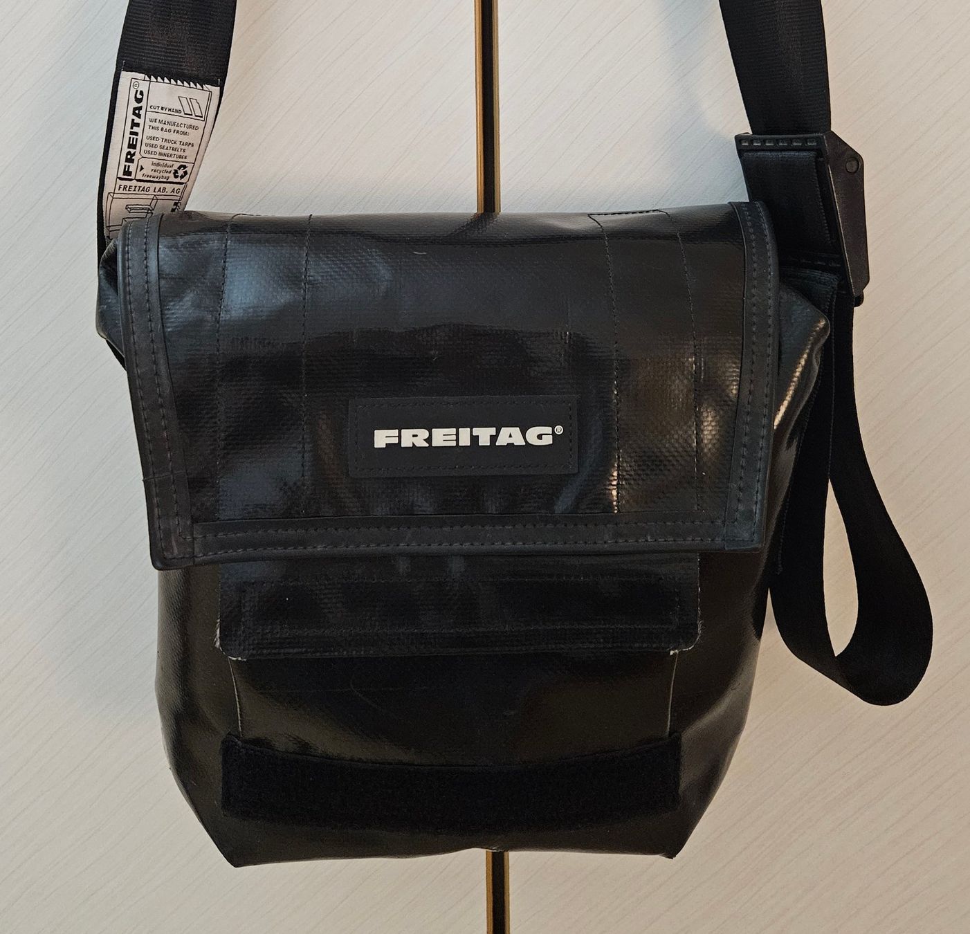 Freitag Borse: Sac Freitag F11 Lassie AllBlack – Usato da Biel/Bienne venduto da ypsillon 2
