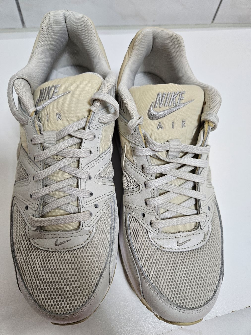 Nike Scarpe da donna: Nike Air Max Sneaker beige Grösse 38.5  – Usato da Schlieren venduto da Bestleo 1