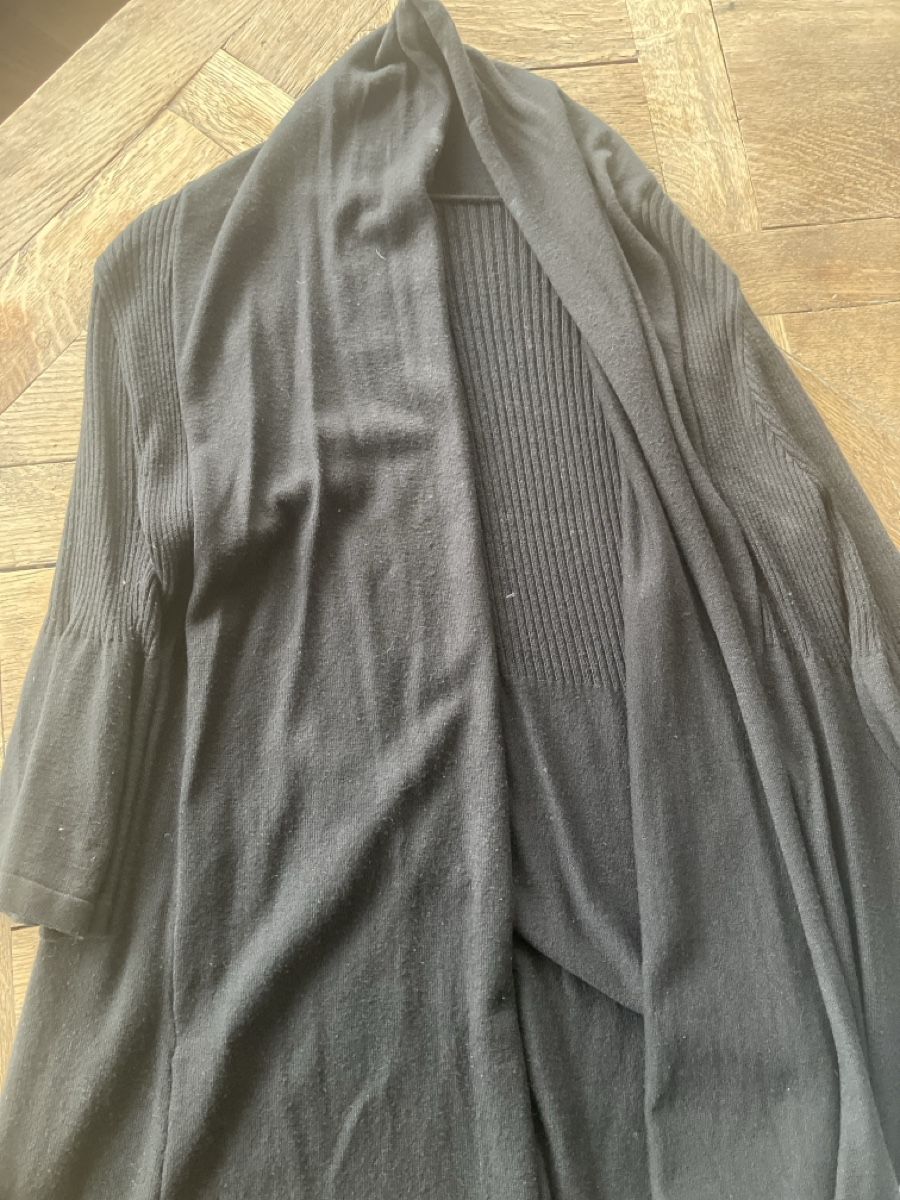 Repeat Giacche: REPEAT Strickjacke Set, Schwarz+Grau, Gr. M - Herbst – Usato da Muralto venduto da jac_hkz5 4