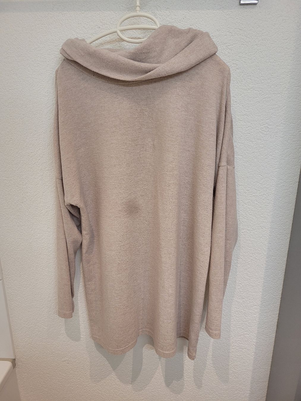 Pullover & Sweatshirts: Chicoree Pullover rosa mit Rollkragen Grösse L gebraucht – Gebraucht aus Schlieren von Alina1. 1