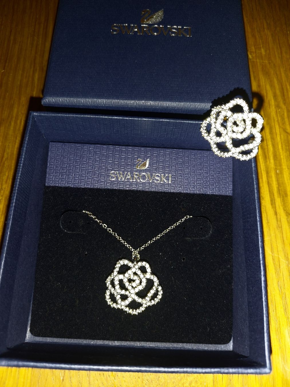 Swarovski Altri gioielli: Swarovski Schmuckset – Usato da Ossingen venduto da sch_p6d5
