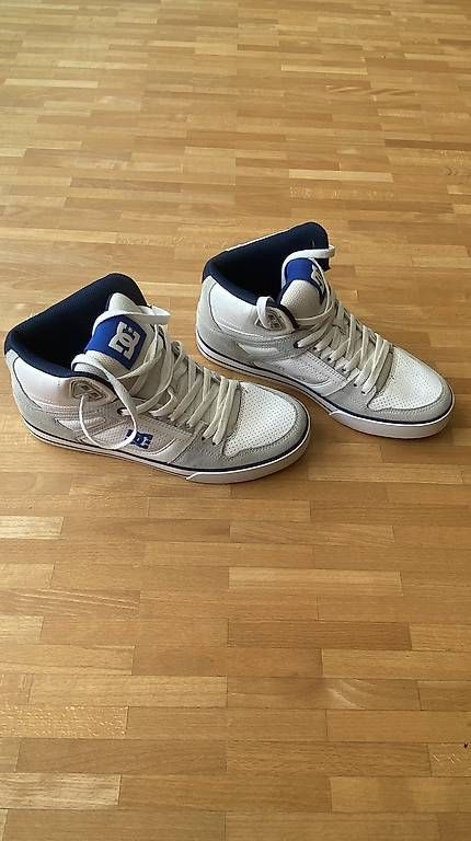 Scarpe da uomo: DC Sneakers, Grösse 44 – Usato da Winterthur venduto da Lini08 1