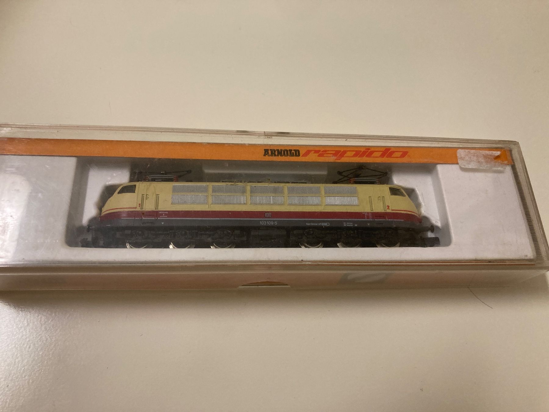 Arnold Modellini di ferrovie: Lok Arnold rapido 0235 – Usato da Zürich venduto da SyrioForel