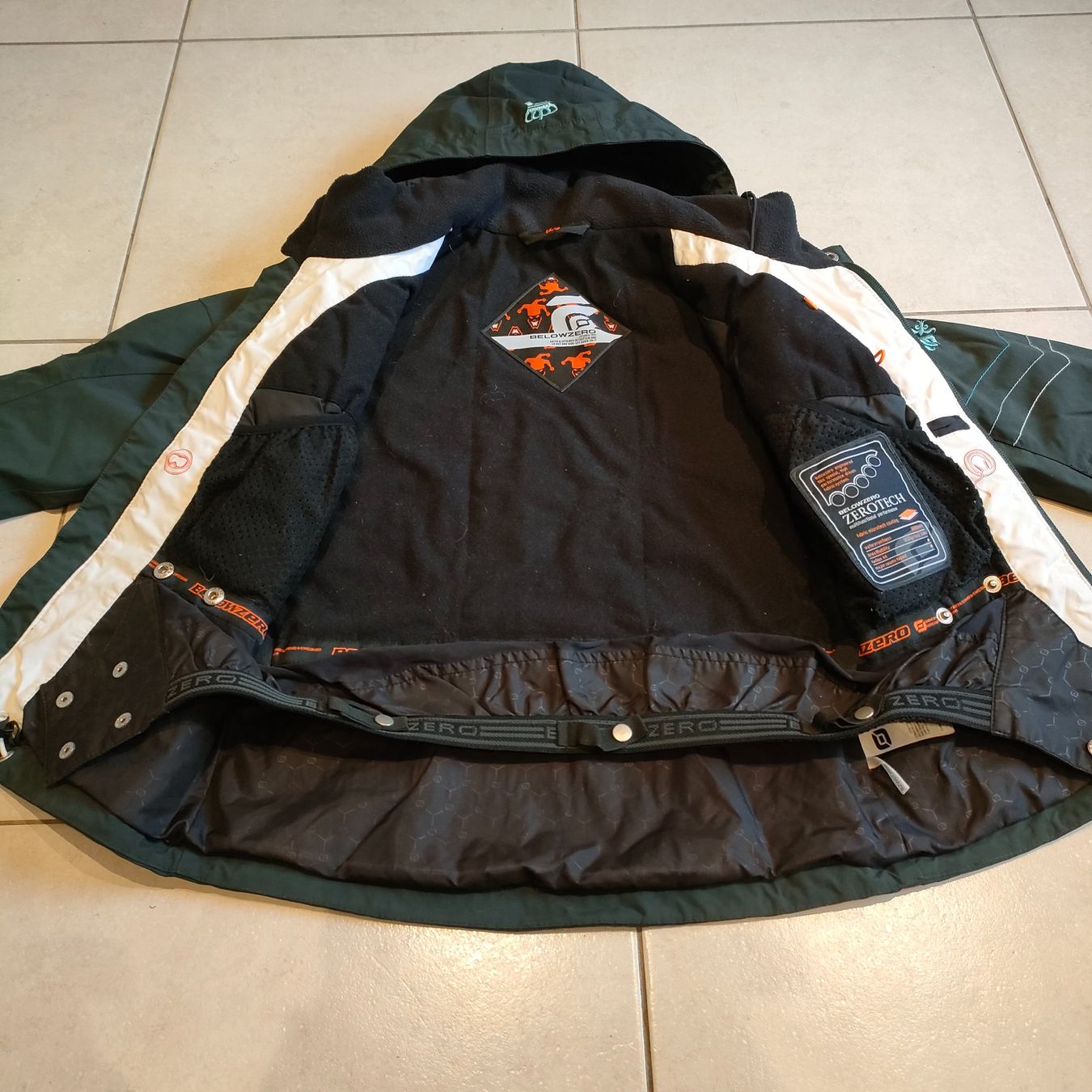 Vestes & Manteaux: Skijacke Belowzero Gr.128 – D'occasion à Adelboden par Lammhult 1