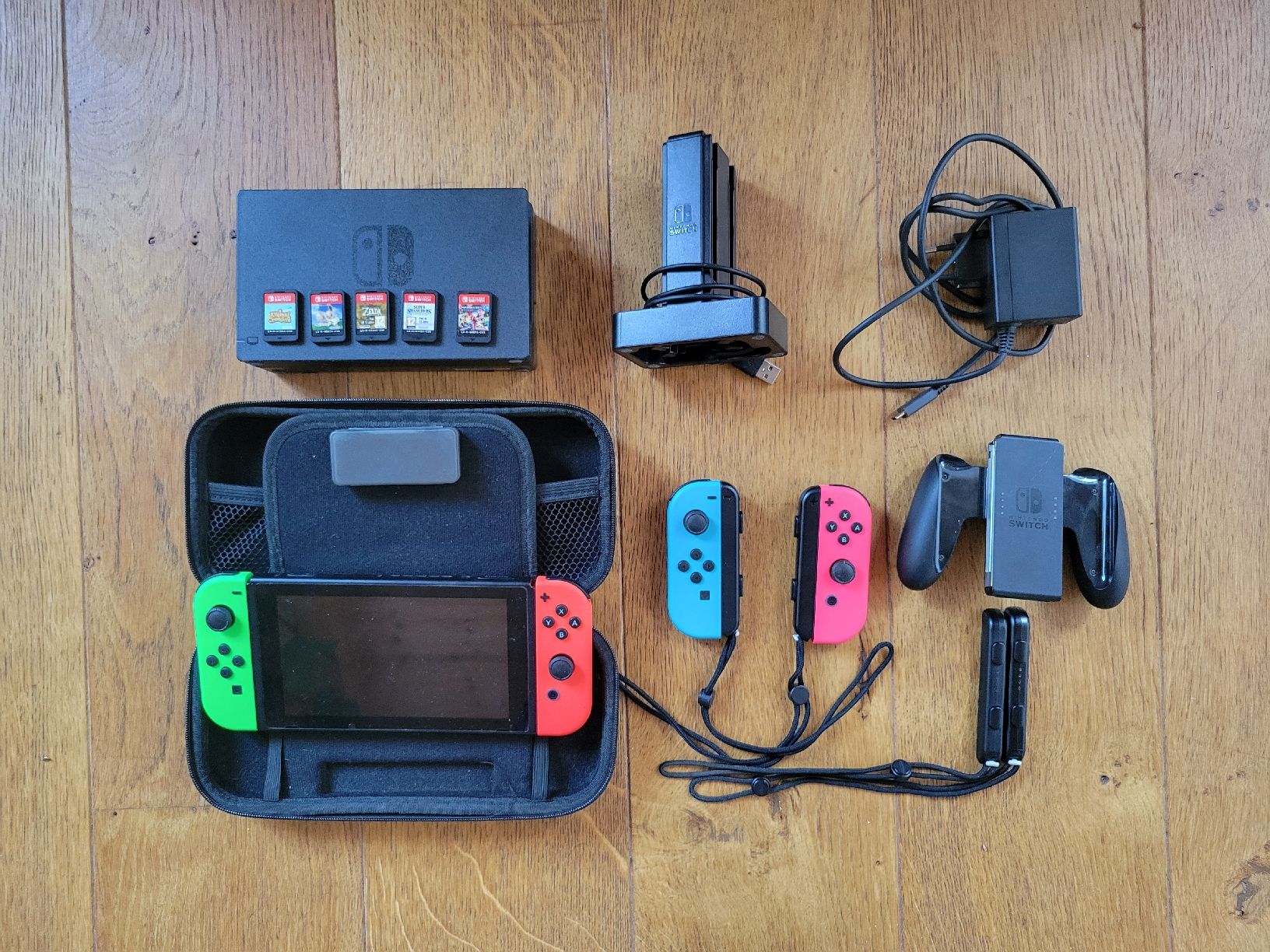 Nintendo Console: Nintendo Switch + 5 Games + Zubehör – Usato da Bern venduto da Seralic