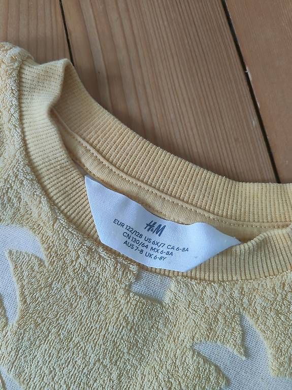 Camicie, T-shirt & Polo: Diverse TShirt Gr. 122 und 122/128 – Usato da Zürich venduto da aendiiii 2