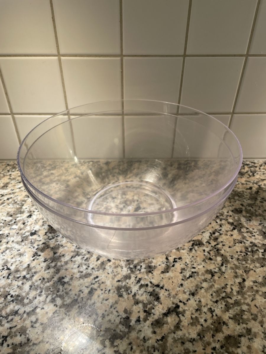 Contenitori & Simili: 2 saladiers transparents – Usato da Fribourg venduto da Obiwan22