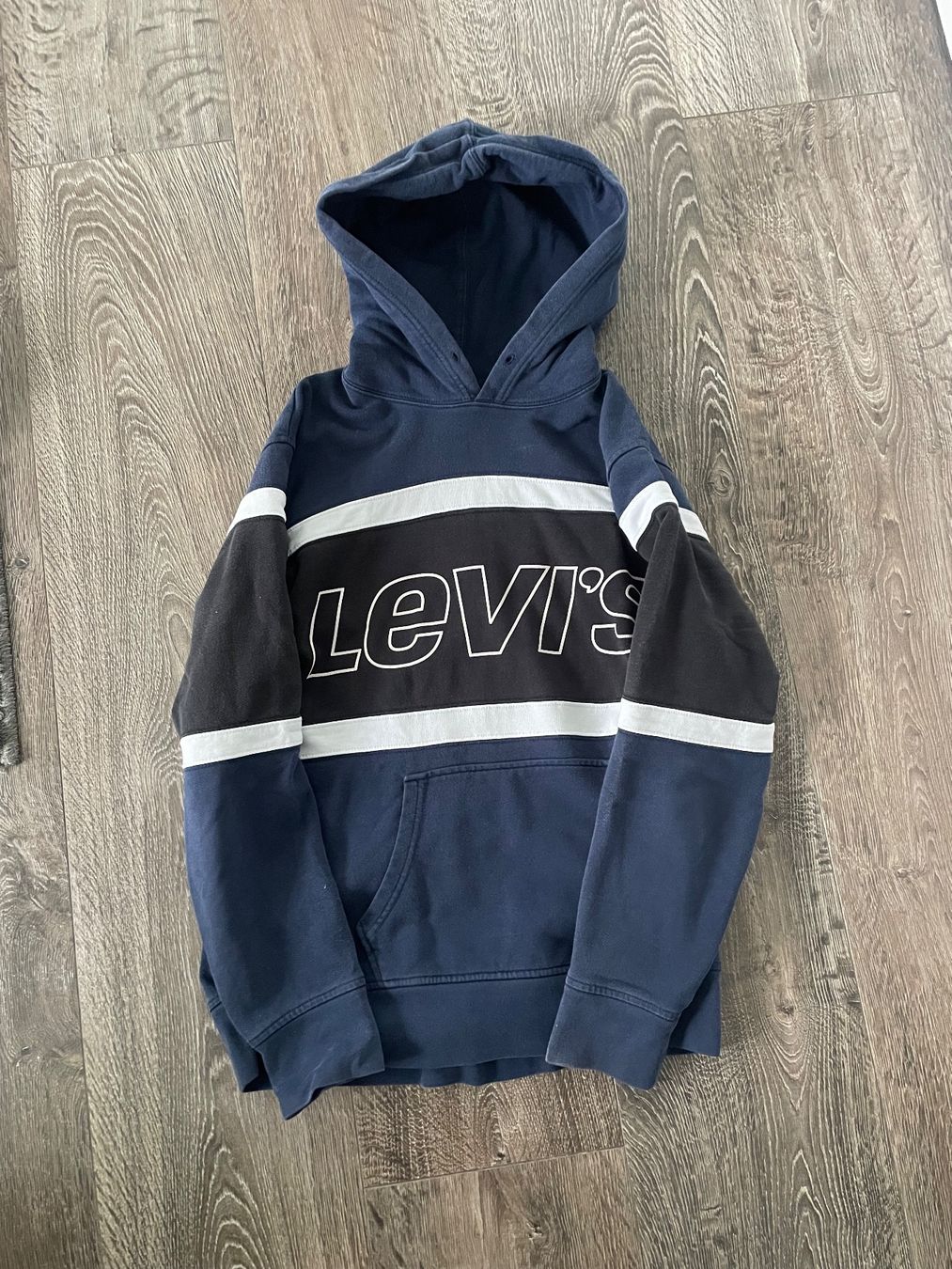 Levi's Pullover & Sweatshirts: Levi's Kapuzenpullover blau schwarz gestreift gebraucht – Gebraucht aus Bülach von oli_wl2g 1