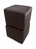 2 Natuzzi Lederhocker in Braun, vielseitig und stilvoll