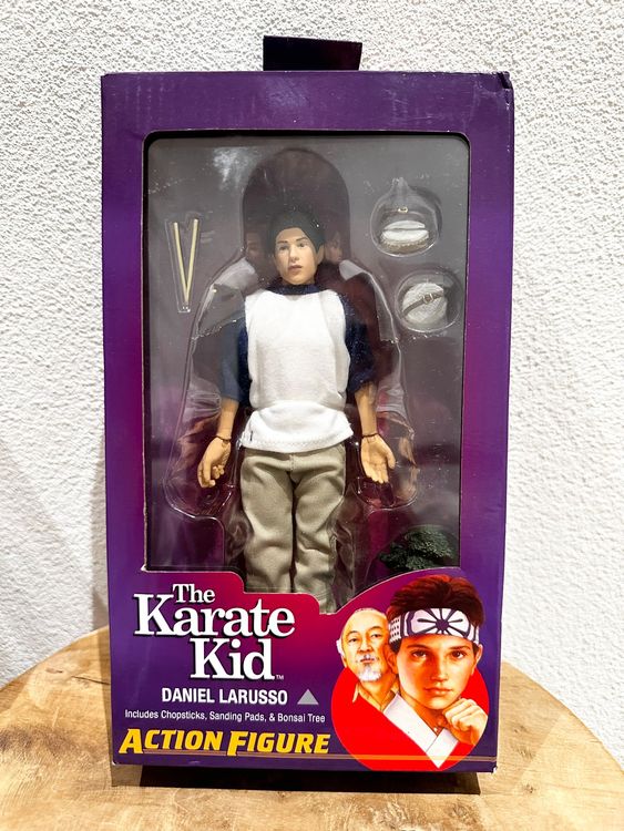 NECA Action Figure Karate Kid - Daniel LaRusso, 20 Cm, Vestito In Tessuto, Serie Retro