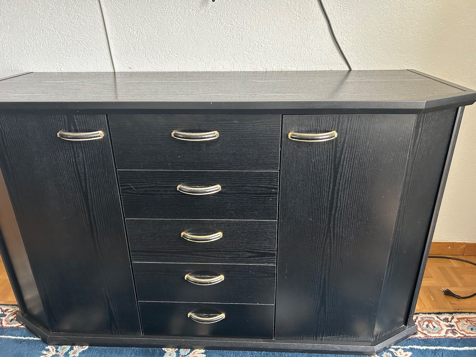 Kommoden: Sideboard schwarz mit Schubladen – Gebraucht aus Murten von zia_6czz