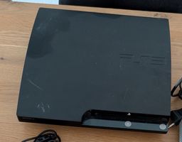 Play Station 3 inkl. Spiele
