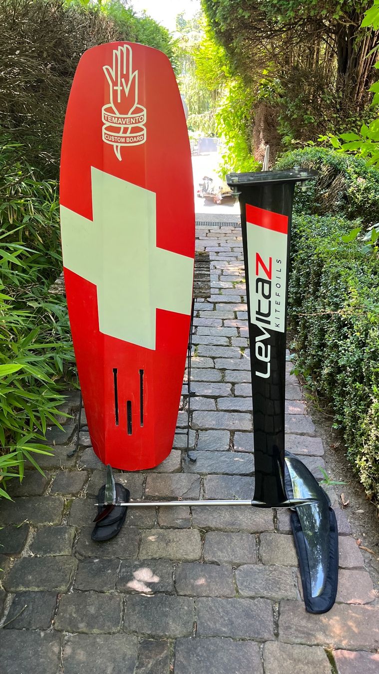 Tavole da surf e di nuoto: Foil Kite Levitaz Carbon 110cm – Nuovo (secondo la descrizione) da Lausanne venduto da Bluefireteam 5