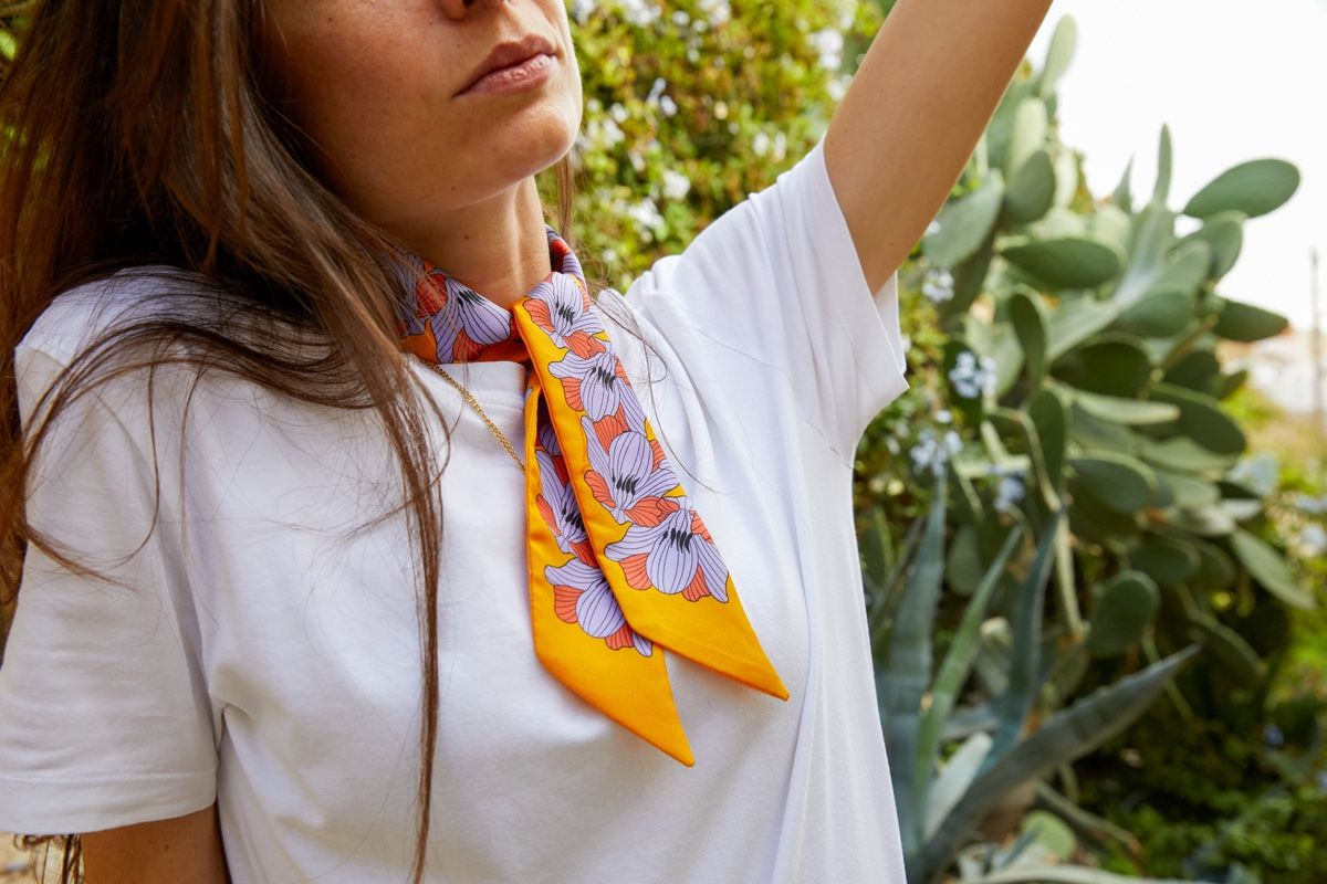 Foulard & Sciarpe: Seiden Twilly gelb orange – Nuovo e nell'imballaggio originale da Zürich venduto da chloe26