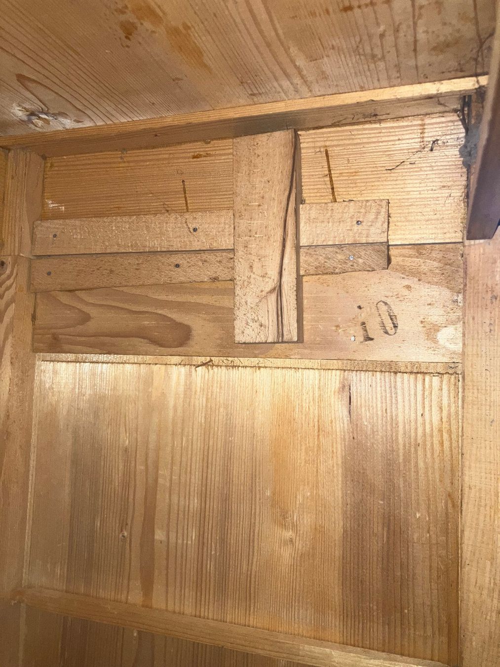 Armadi: Armoire en bois ancienne – Usato da Tavannes venduto da dada017 1