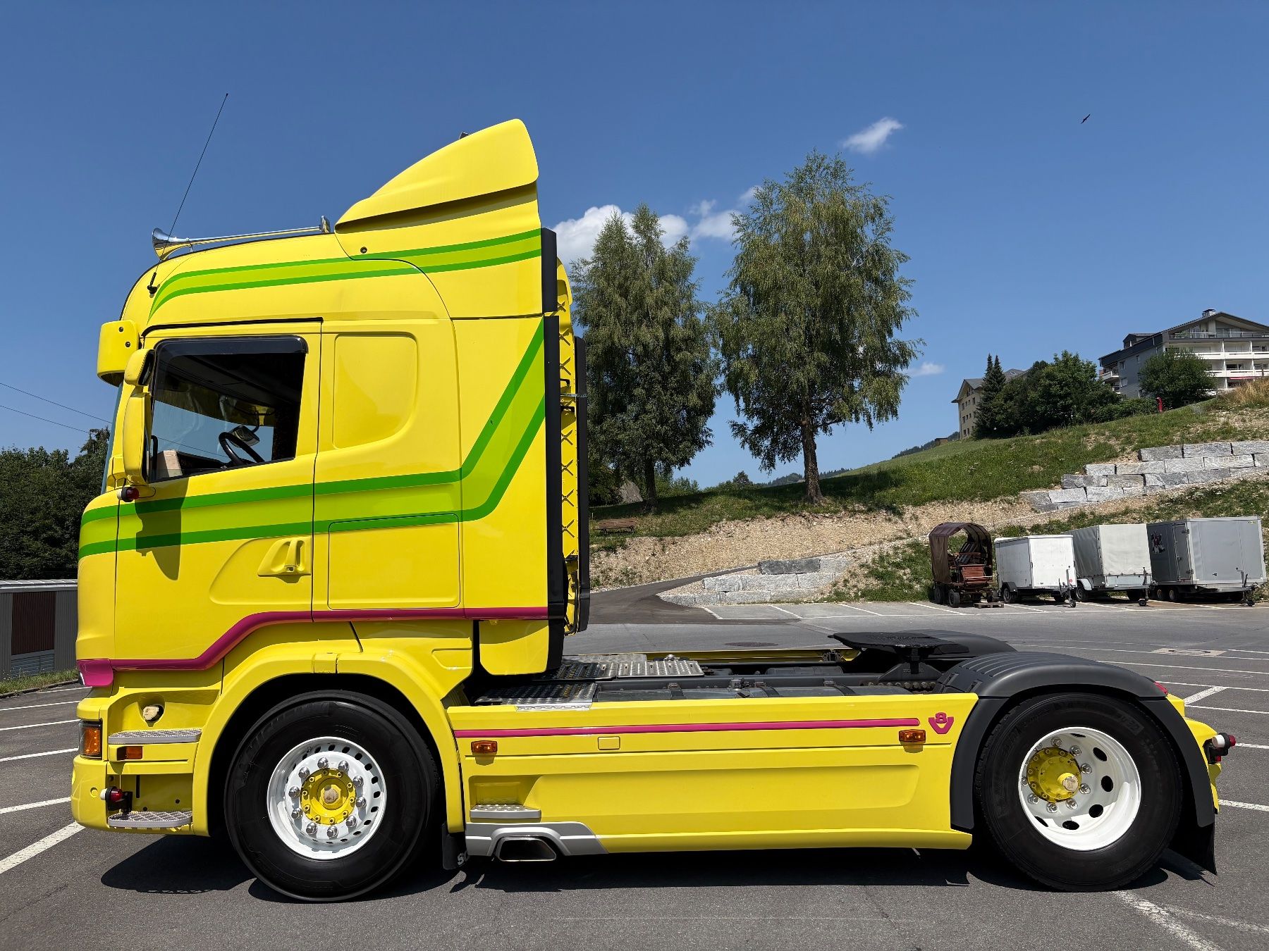 Scania Camions: SCANIA R520 V8 4X2 SATTELSCHLEPPER – D'occasion à Hasle LU par Mroeoesli0 5