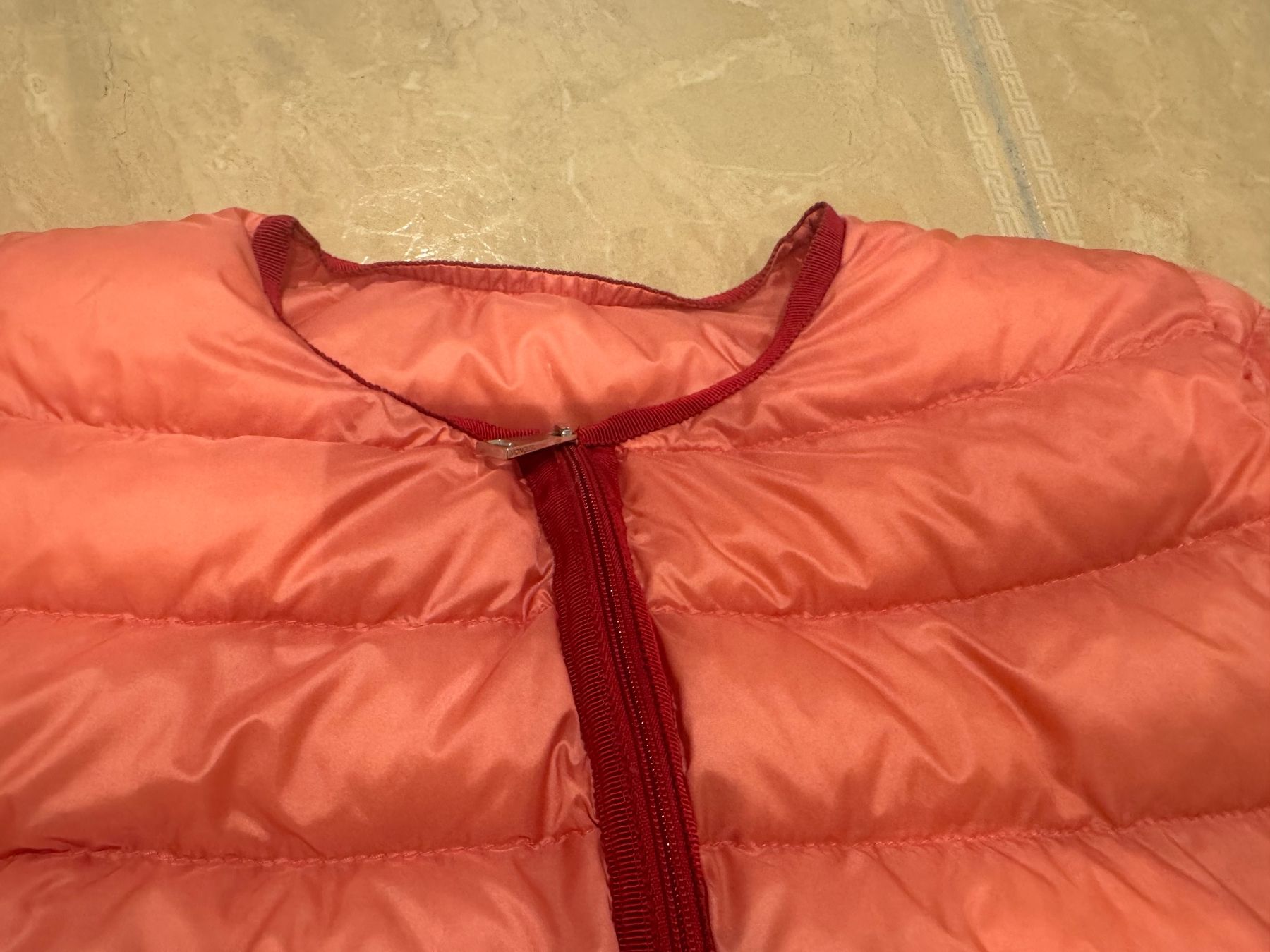Moncler Giacche: Moncler wunderschöne Uebergangs Daunenjacke, 0 – Usato da Klingnau venduto da Markus14 1