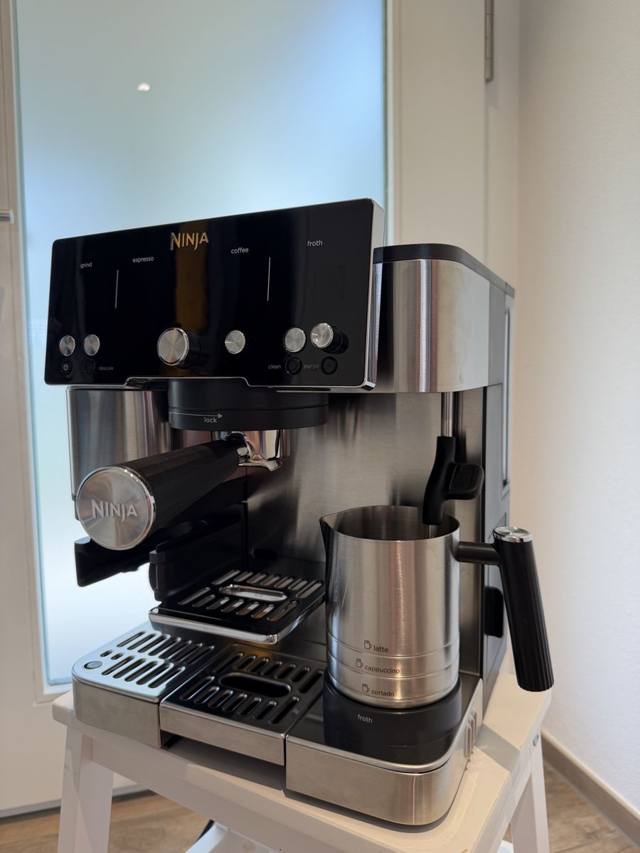 Macchine per caffè & Macchine per espresso: Ninja ES501CH Luxe Café Essential – Nuovo (secondo la descrizione) da winkel venduto da Sx250 1