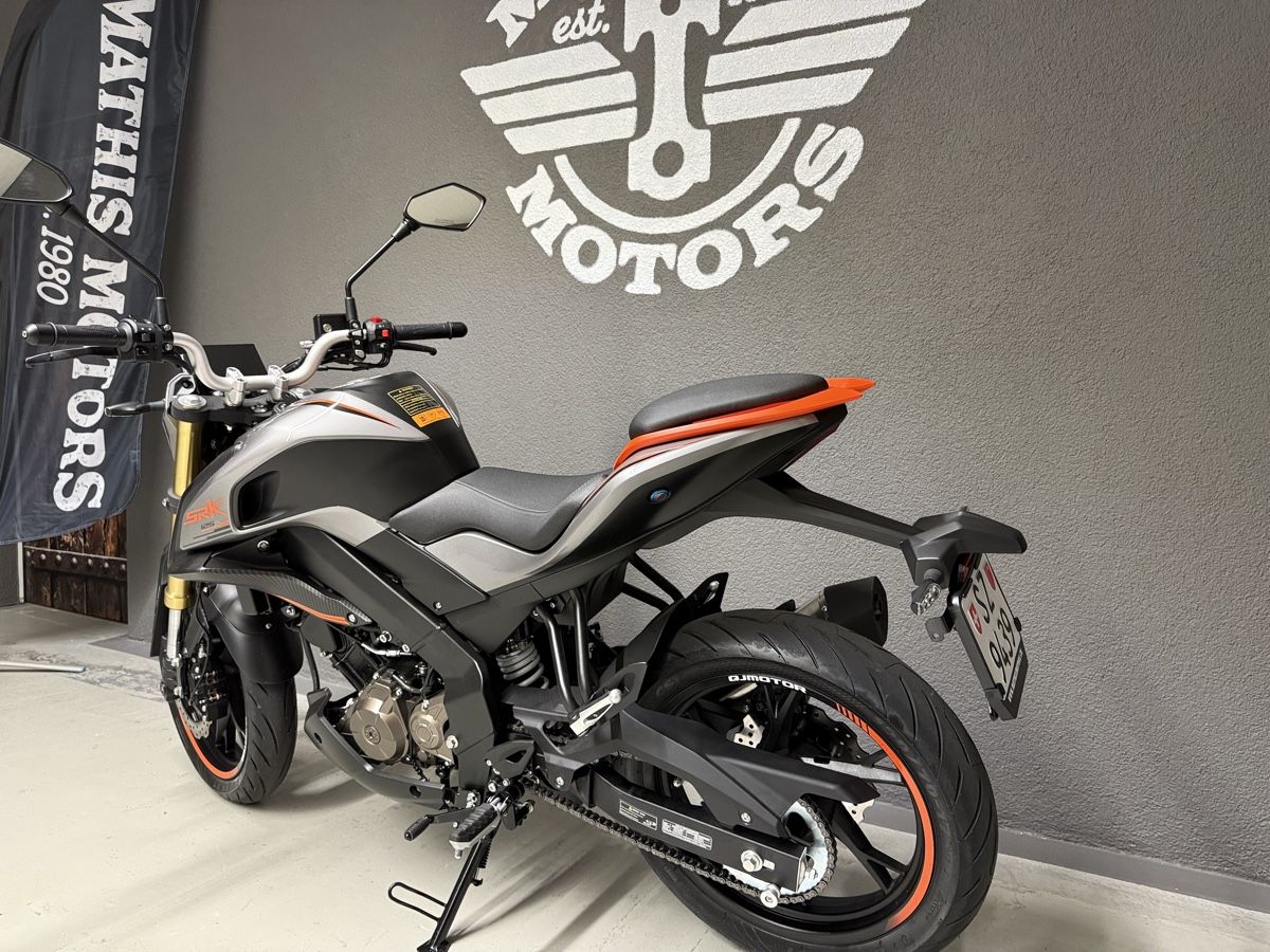 Strada: QJMOTOR SRK 125 S – Nuovo e nell'imballaggio originale da Pfungen venduto da RETRO_MOTORBIKES 8