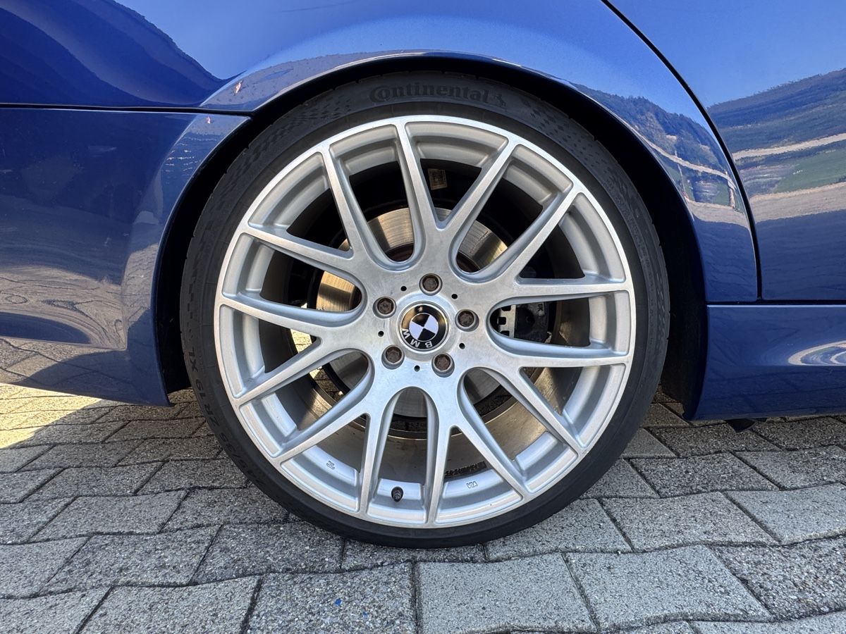 BMW Autos: BMW E90 330i M-Paket – Gebraucht aus Mühlrüti von l.j939 6