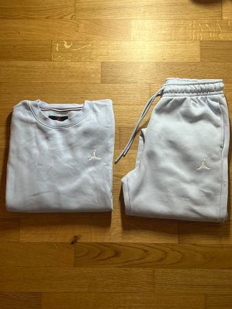 Ensemble Jordan bleu clair