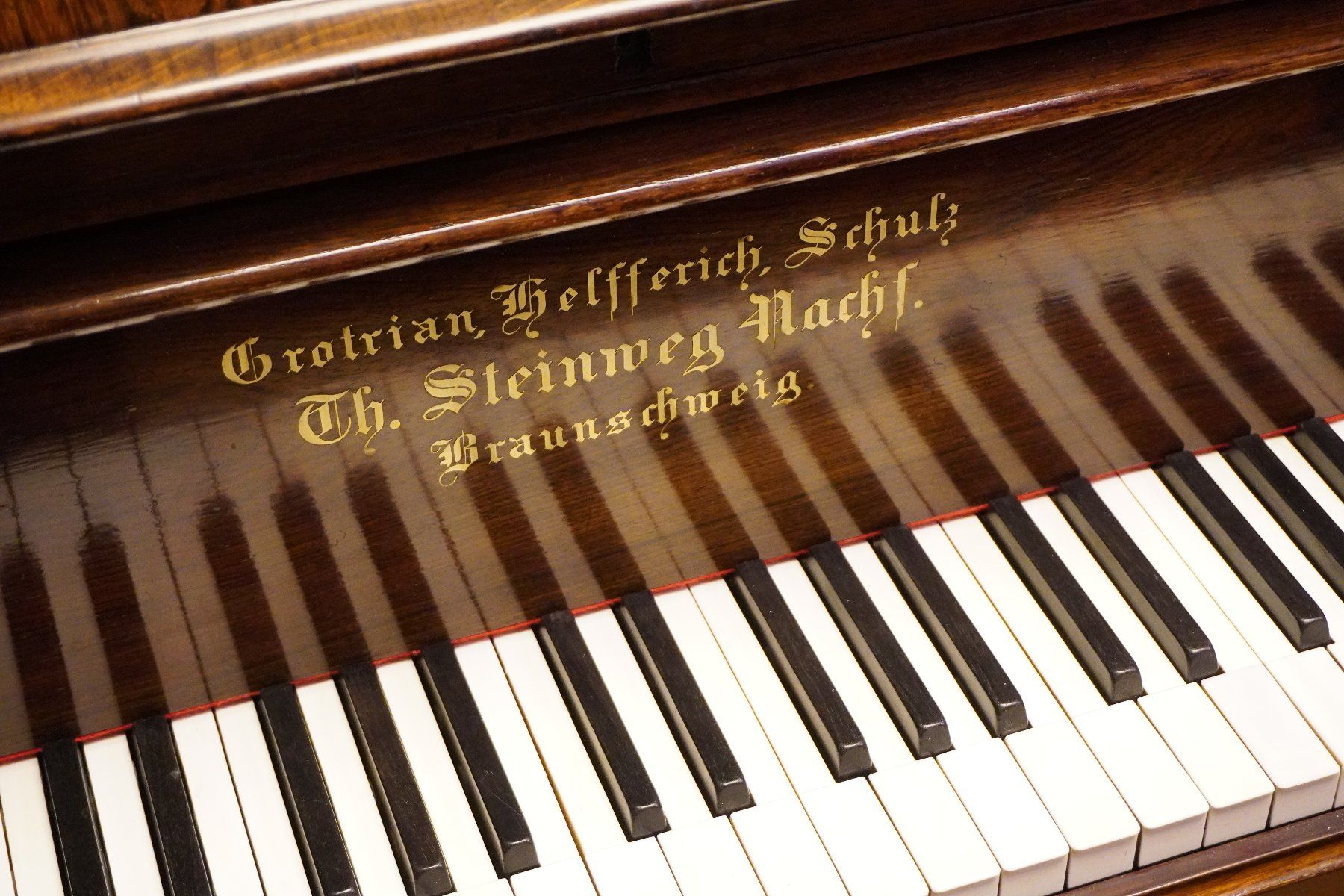 Musikinstrumente: Grotrian Steinweg Konzertflügel – Neu (gemäss Beschreibung) aus Küttigen von PianoSarbach 9
