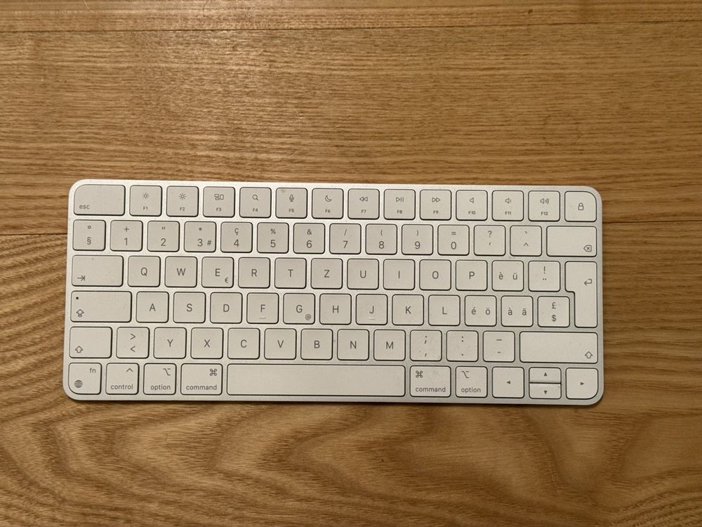 Apple Magic Keyboard CH layout - A2450 | Kaufen auf Ricardo
