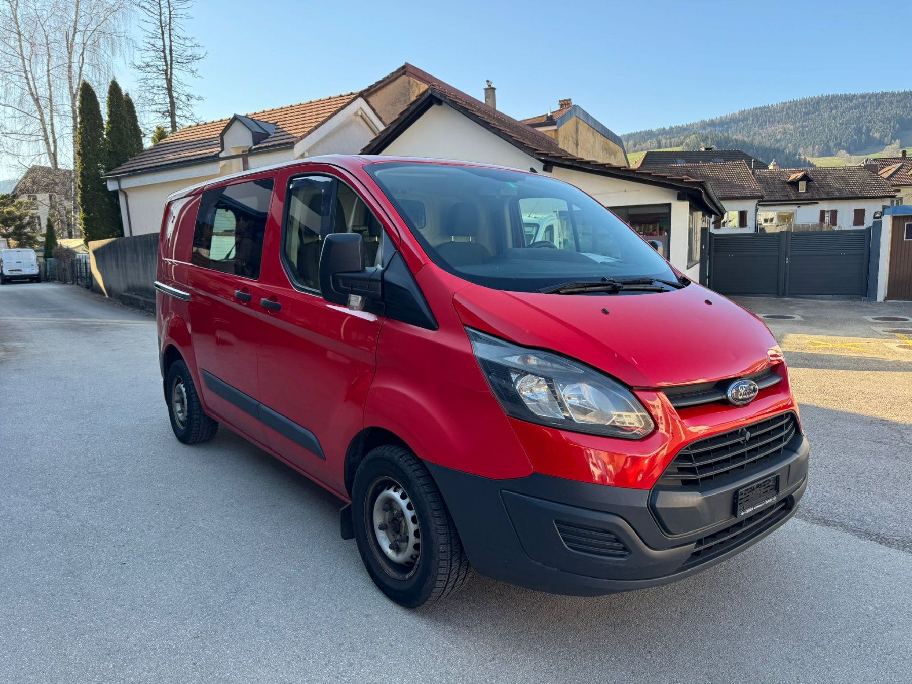 Ford Veicoli commerciali: Transit Custom 2.2lt 100cv – Usato da Couvet venduto da Geiser-Automobiles 1