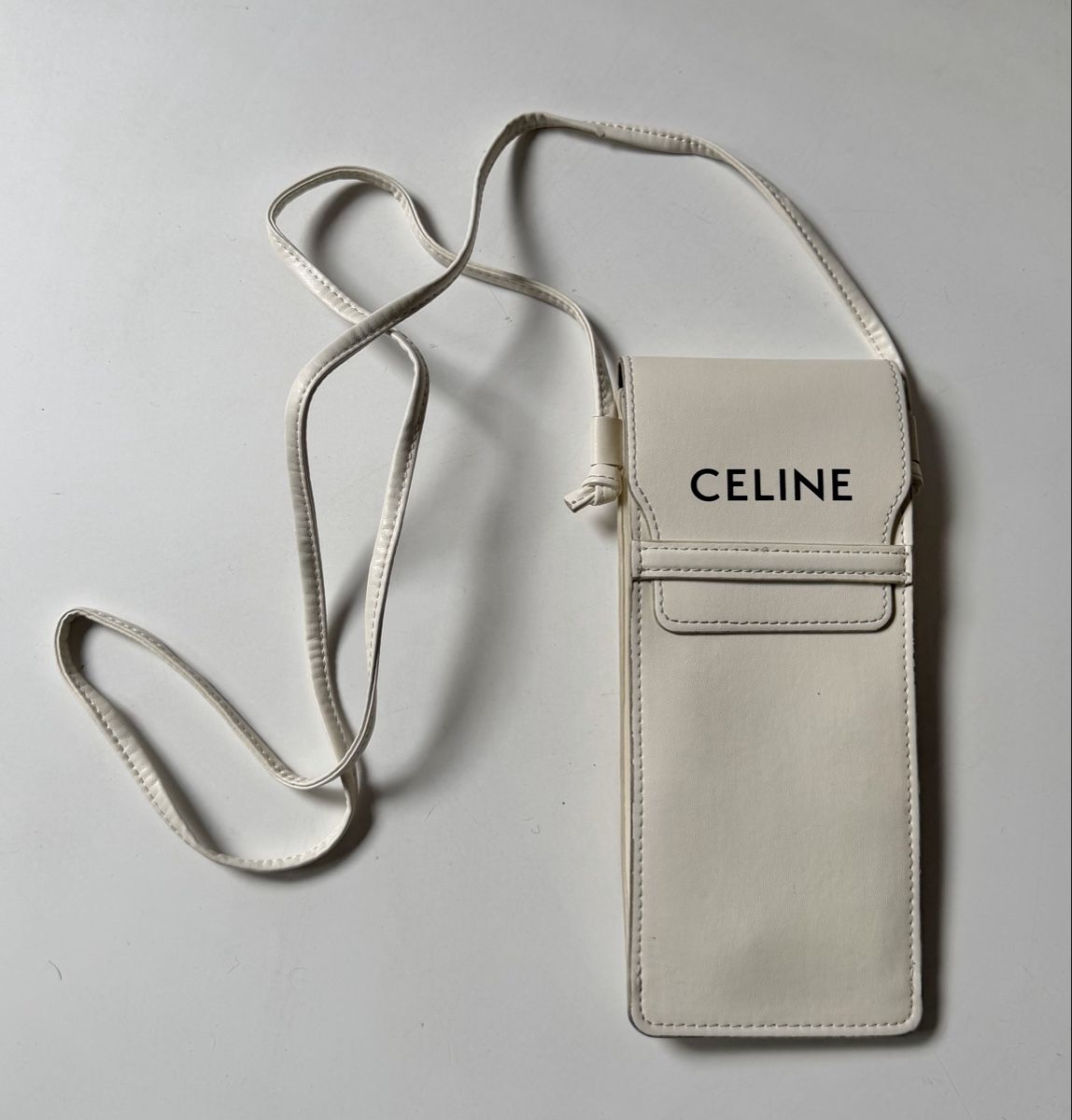 Celine Taschen: CELINE Cream Glasses Pouch with Strap / Mini Bag – Gebraucht aus Zürich von dta_k2q9