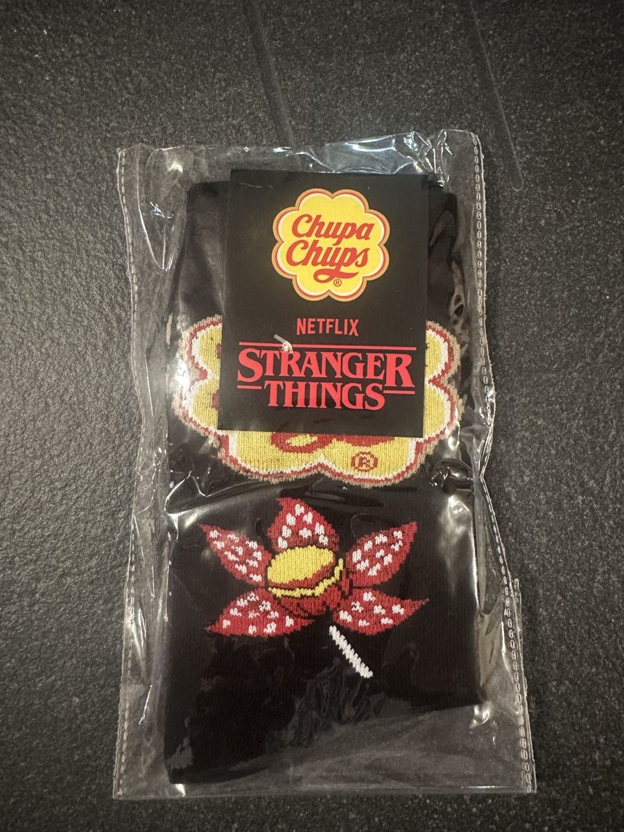 Chaussettes édition limitée Stranger Things x Chupa Chups (Neu und ...