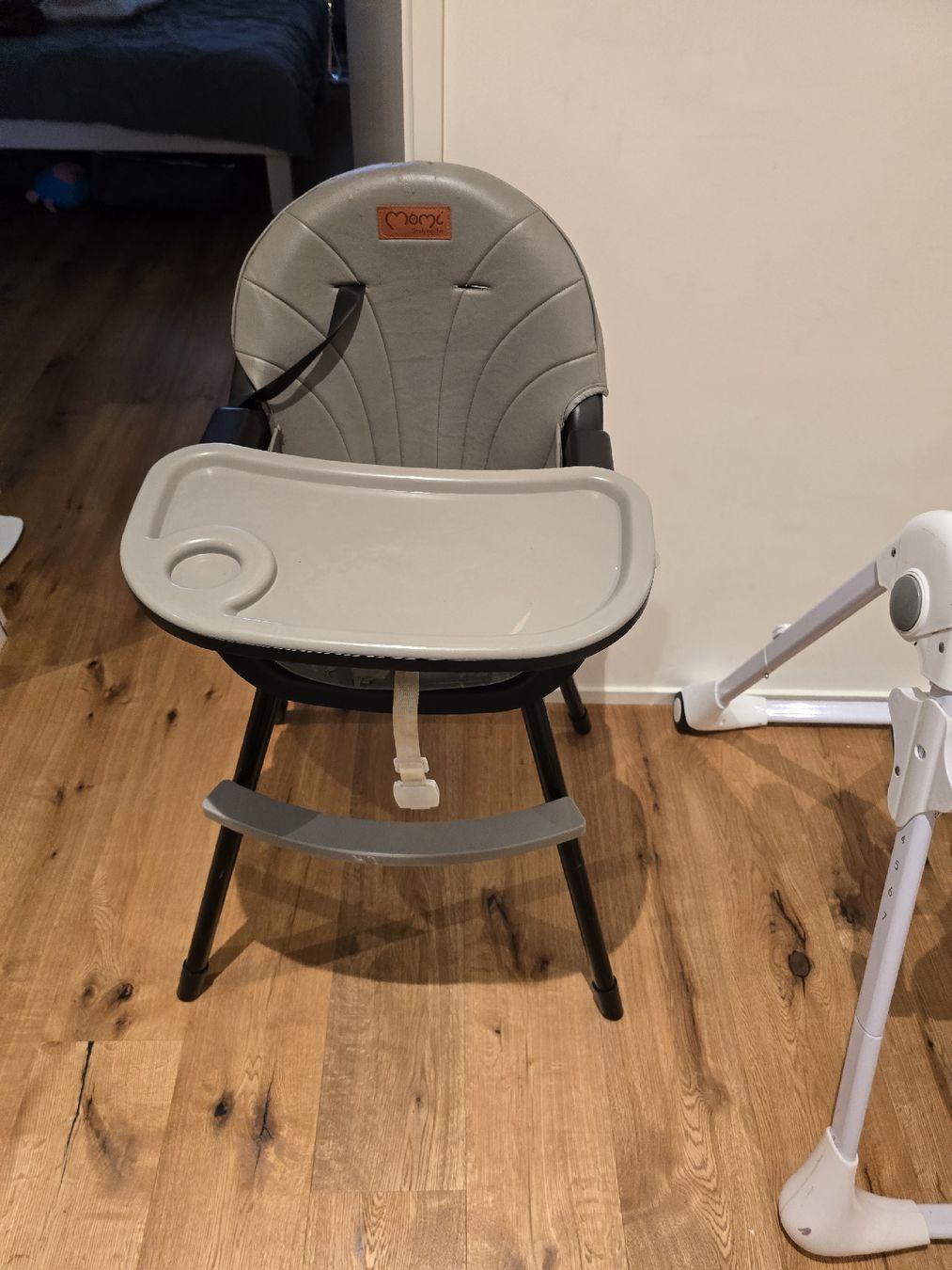 Hochstühle: Praktische Kinderstühle – Gebraucht aus Lachen SZ von mar_22sq 1