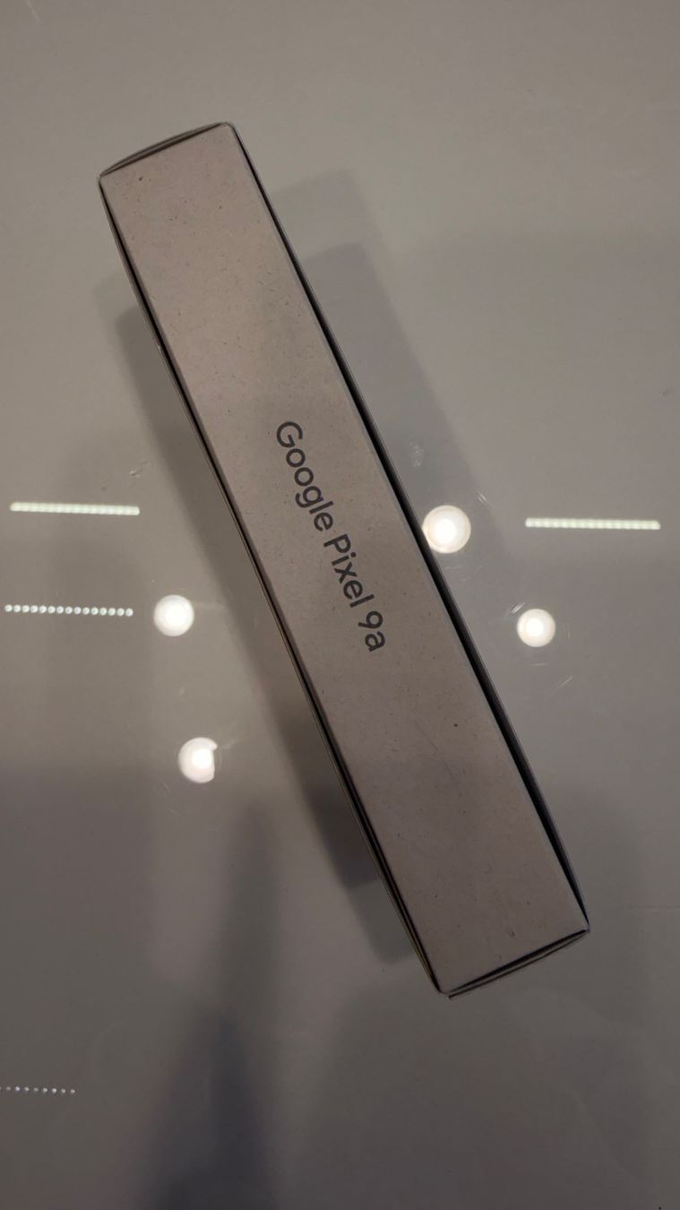 Google Portables: Google Pixel 9a – Neuf avec emballage d'origine à Oberglatt ZH par til_yr7d 1