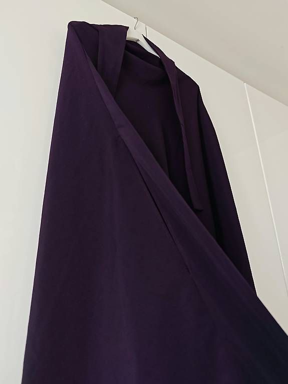 Pulls & Sweat-shirts: Langer Khimar violett – D'occasion à Basel par ukhtyy 2