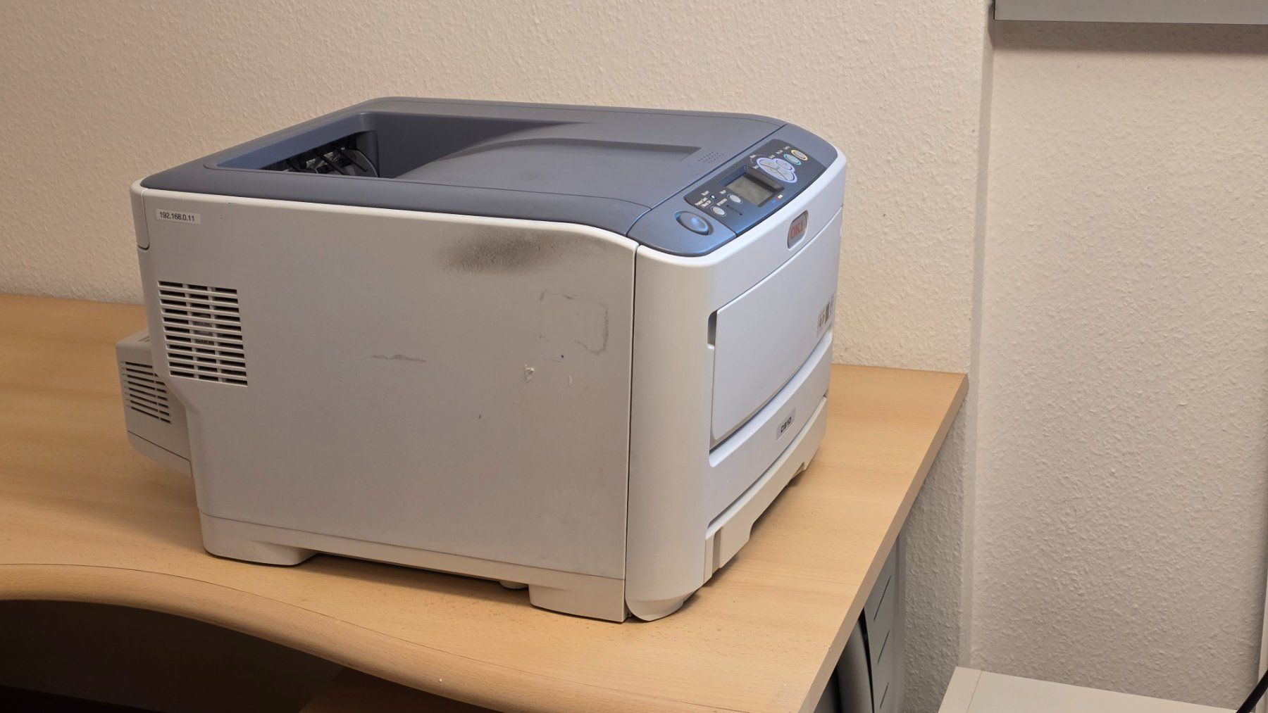 Oki Stampanti: Farb-LED-Drucker OKI C610 DN – Difettoso da Wil SG venduto da haumar01 1