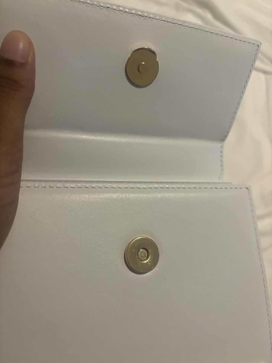 Jacquemus Borse da donna: Jacquemus Le Chiquito Moyen Weiss – Nuovo (secondo la descrizione) da Dübendorf venduto da darae23 6