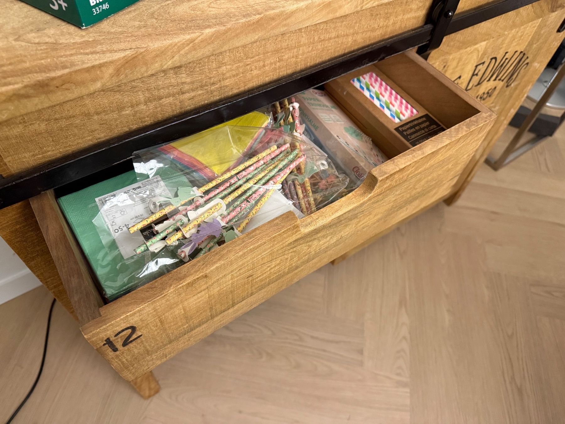 Commodes: Kommode von Maisons du Monds – D'occasion à Meggen par Stevan2 2