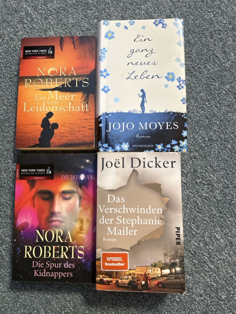 Livres: 4 Romane – D'occasion à Baltschieder par YmroBe