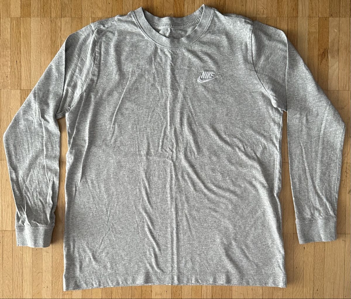 Nike Pullover & Sweatshirts: Nike Shirt Gr. 158-164 NEU – Neu (gemäss Beschreibung) aus Wetzikon ZH von brandshop 1