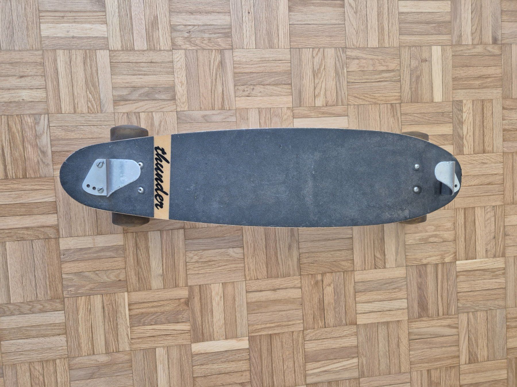 Skateboards: BM Thunder Longboard Skateboard – Usato da Au ZH venduto da dae_pkq7