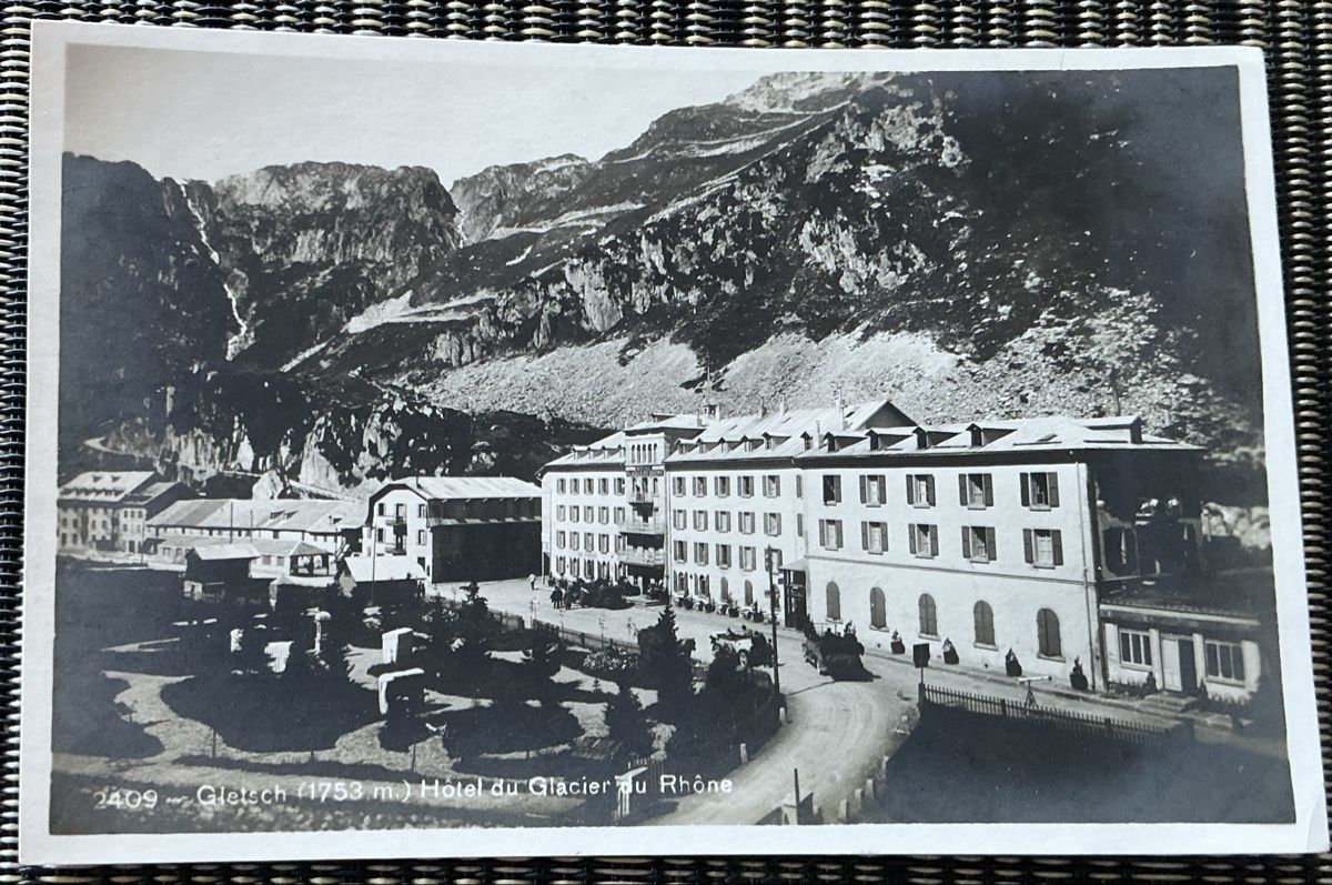 Ansichtskarten: Alte Ansichtskarte Gletsch Hotel du Glacier du Rhone – Gebraucht aus Naters von seidengut