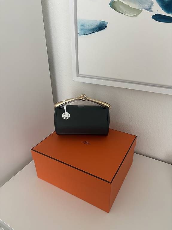Taschen für Damen: Hermes Maximors vert mangrove – Gebraucht aus Unterägeri von mar_96hk