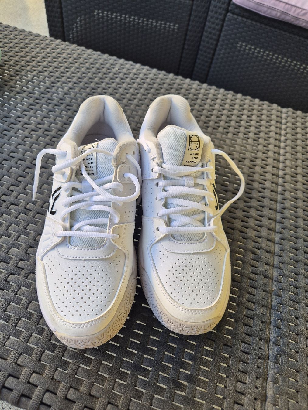 Scarpe da uomo: Basket de Tennis taille 41 – Nuovo (secondo la descrizione) da BIEL/BIENNE venduto da rac_5tsm 1