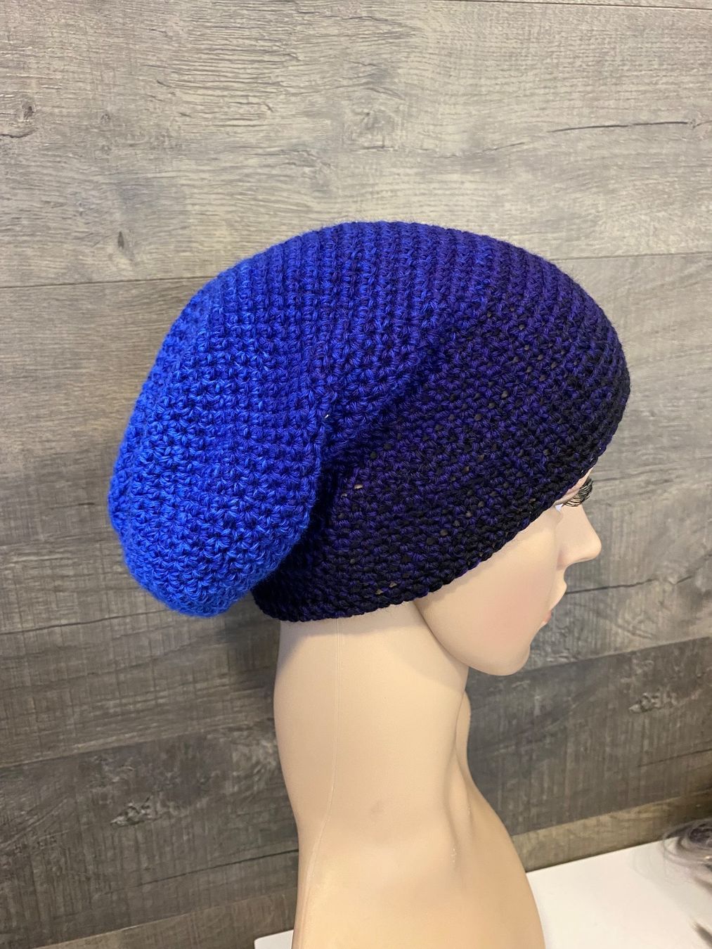 Copricapi, berretti & cappellini: Beanie Merino Mütze Handmade – Nuovo (secondo la descrizione) da St. Niklaus VS venduto da loumonrohandmade