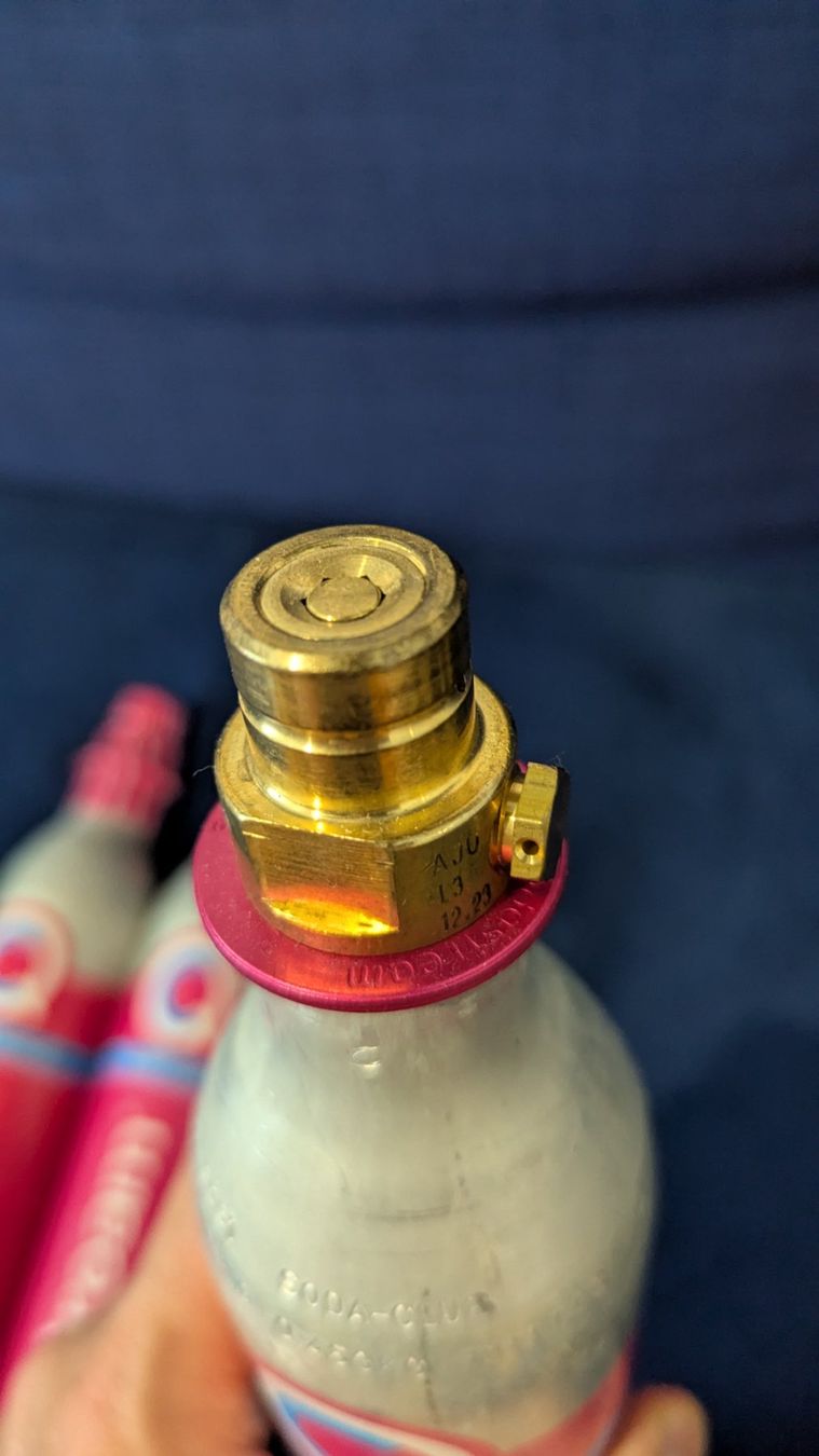 Altro per la casa: 3x Sodastream CO2 Gas Bottles for Quick Connect system. – Nuovo e nell'imballaggio originale da Pfaffhausen venduto da Tibuci 1