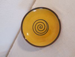 Schöner Vintage Keramikteller, Teller, gelb, braun, Spirale