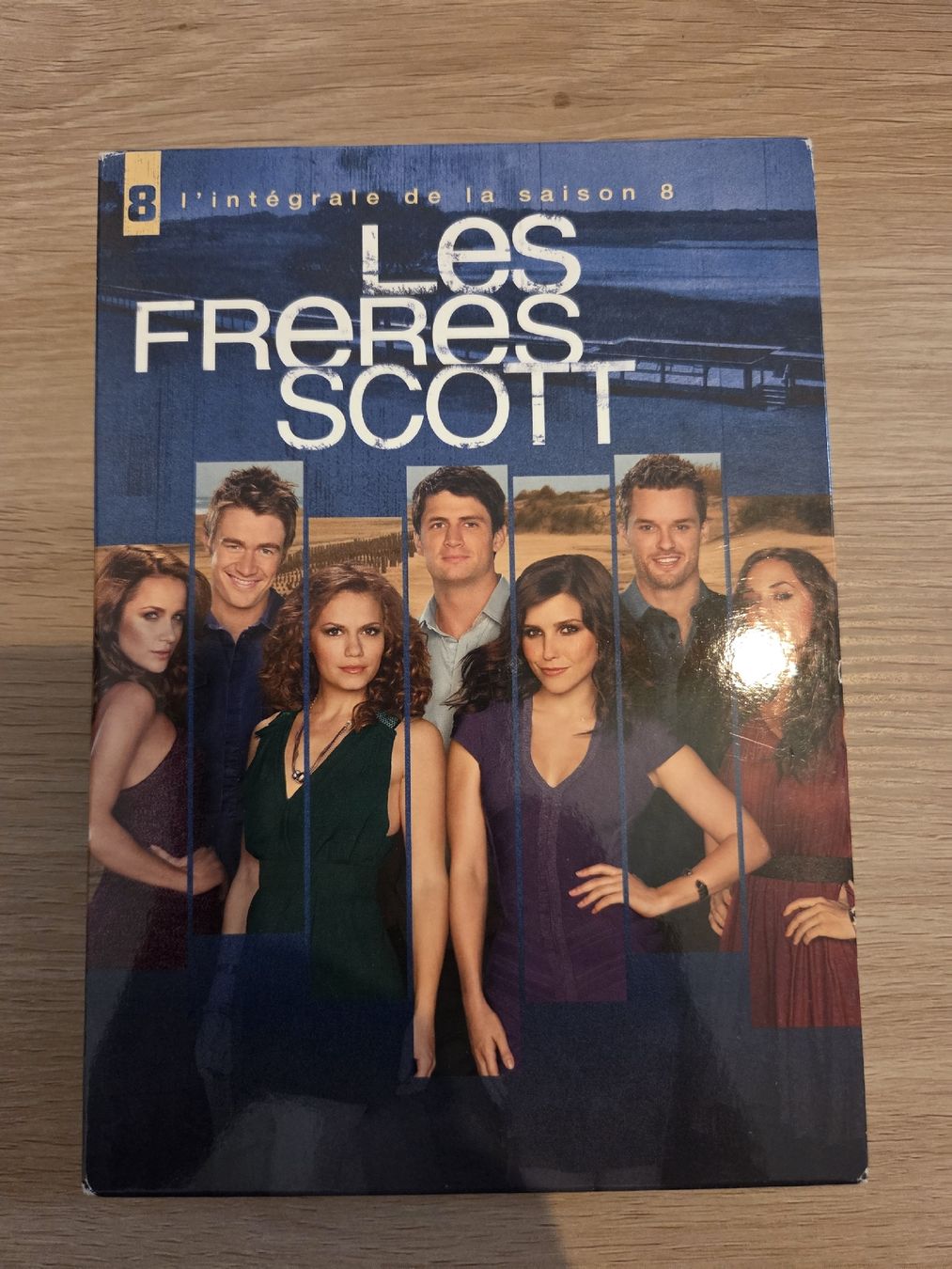 Tutti i DVDs: DVD les frères Scott saison 7+8+9 – Usato da Tramelan venduto da mic_5lzm 1