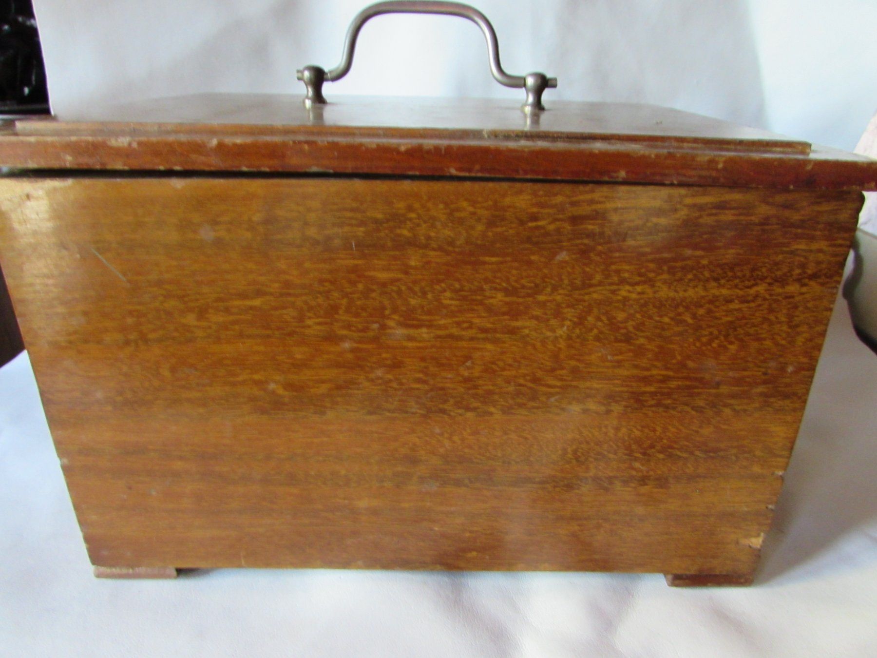 Carillon: Boîte pour phonographe Excelsior, en bois, avec machine à... – Usato da Onnens VD venduto da didier1956 1