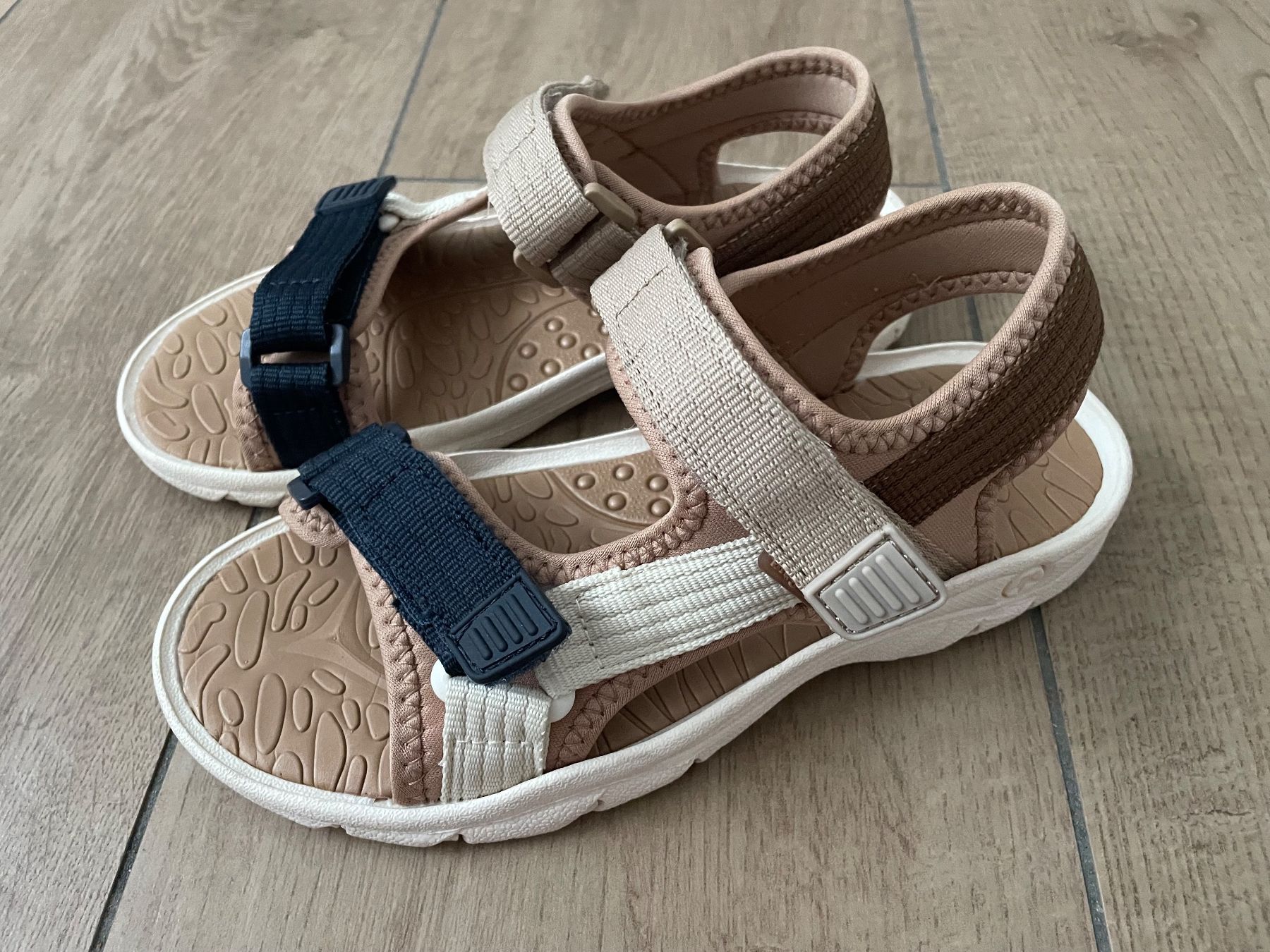 Scarpe per ragazzi: Sandalen Gr. 34 – Usato da Waltenschwil venduto da hansnine