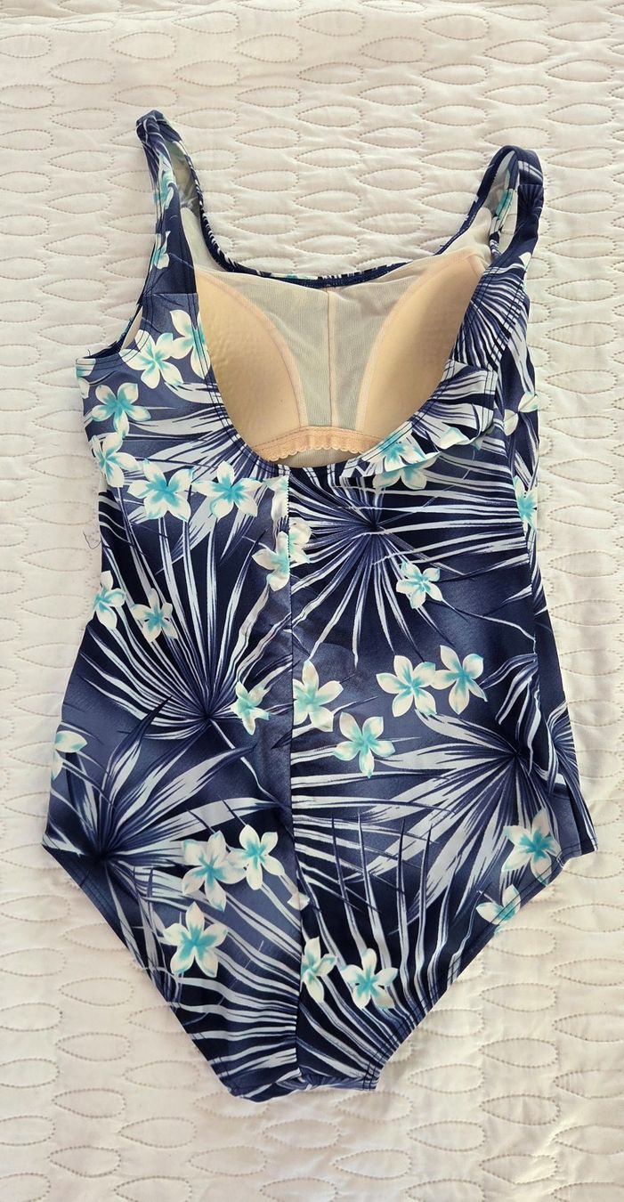 Costumi da bagno & Bikini: Badeanzug Gr. 42 Cup B – Usato da Beinwil am See venduto da gabipetrovay 1